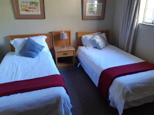 Room image 6