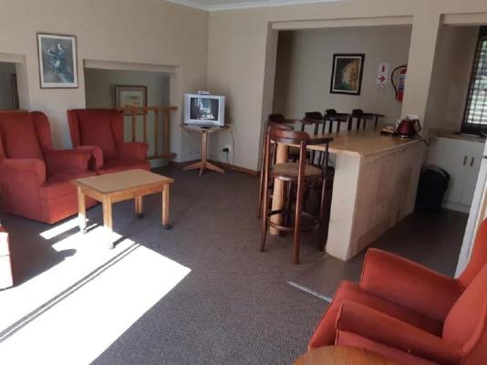 Room image 8