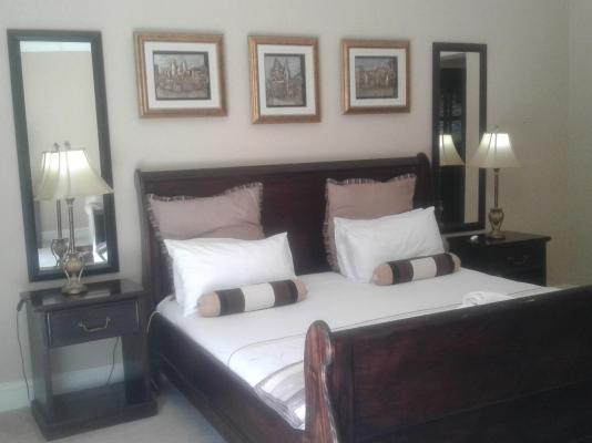 Room image 2