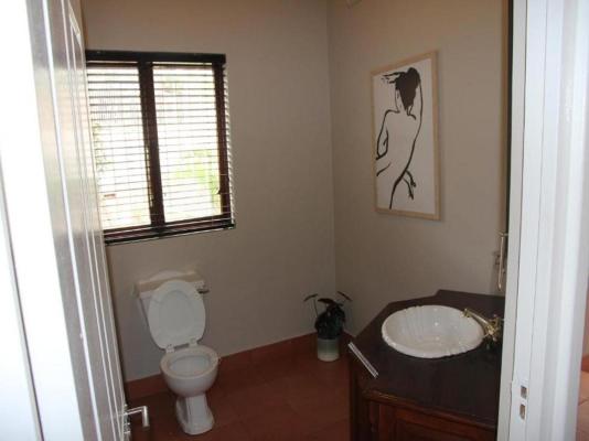 Room image 1