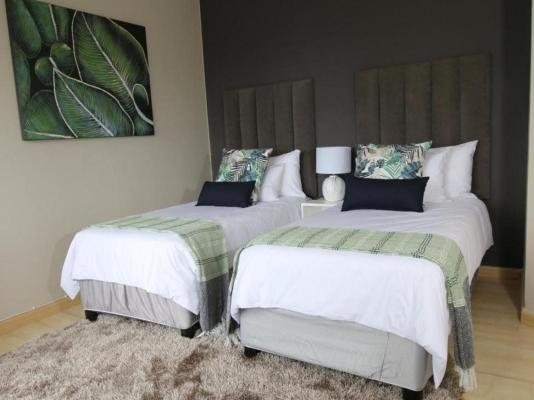Room image 7