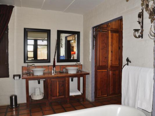 Room image 2