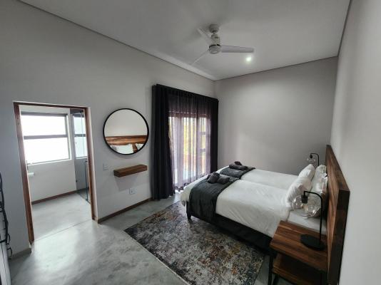 Room image 7