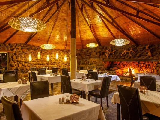 Inverdoorn Game Reserve - 206810