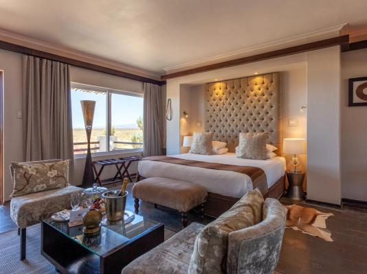 Inverdoorn Game Reserve - 206820