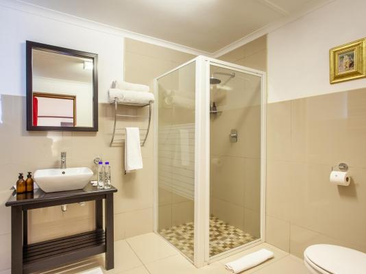 Inverdoorn Game Reserve - 206837