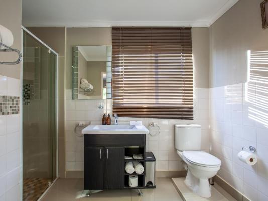 Inverdoorn Game Reserve - 206855
