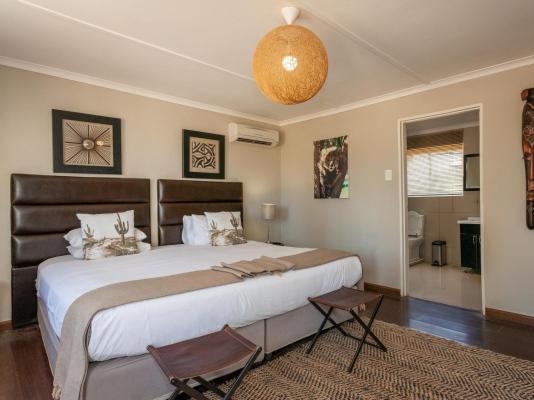 Inverdoorn Game Reserve - 206859
