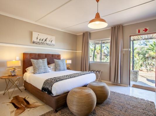 Inverdoorn Game Reserve - 206860