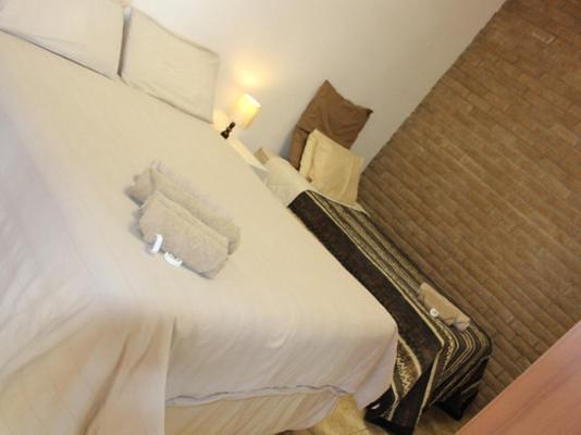 Room image 1