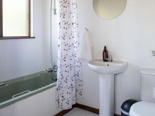 Room image 1