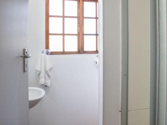 Room image 1