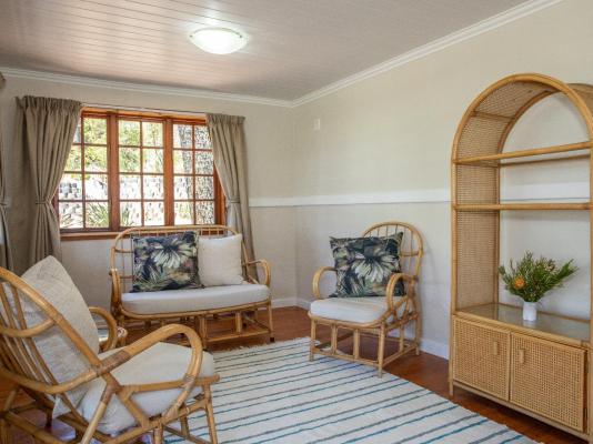 Room image 4