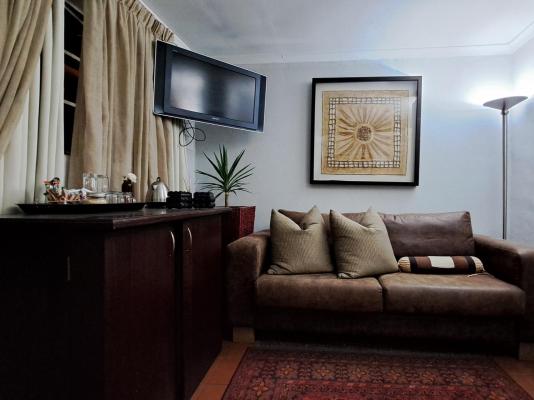 Room image 4