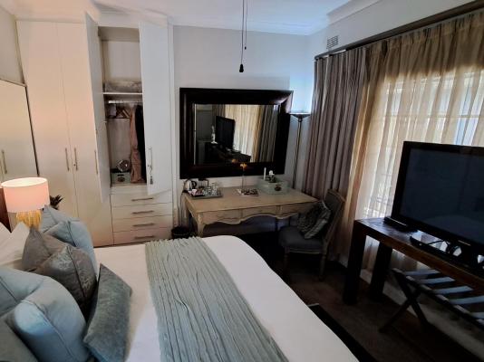 Room image 2