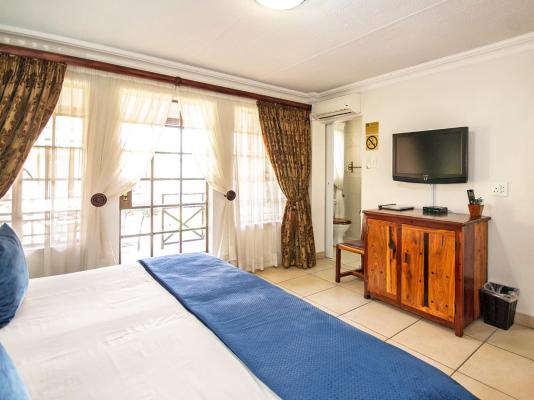 Room image 1