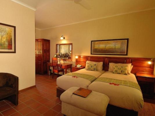 Room image 4