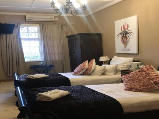 Room image 6