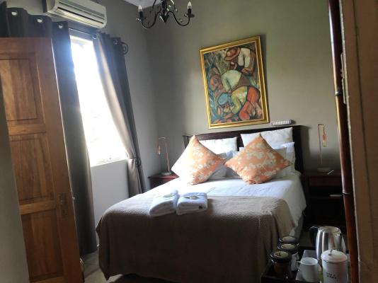 Room image 13