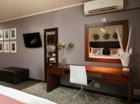 Room image 6