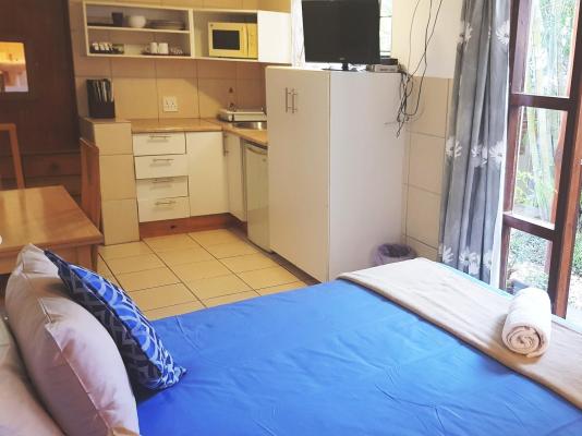 Room image 4