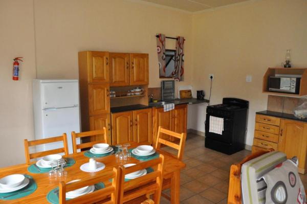Gooderson Bushlands Game Lodge - 208300
