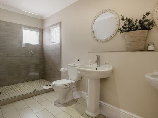 The Robberg Beach Lodge - 208337
