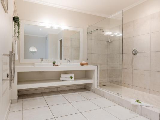The Robberg Beach Lodge - 208342