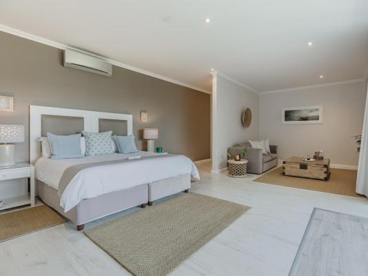 The Robberg Beach Lodge - 208343