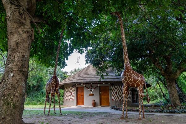 Gooderson Dumazulu Lodge & Traditional Village - 208379