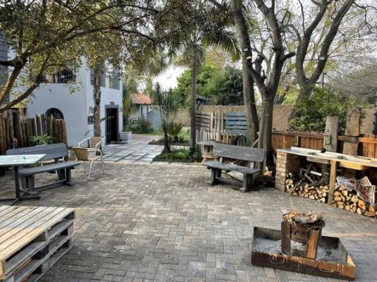 Footprints Lodge - 208399