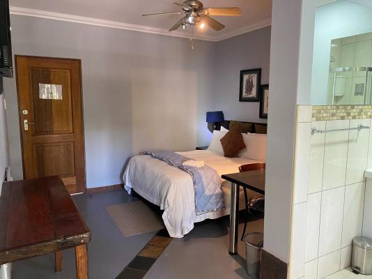 Footprints Lodge - 208438