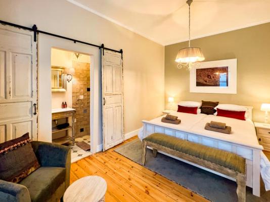 Brigadoon Boutique Guesthouse - 208553