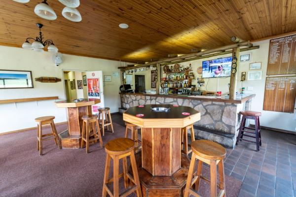 Gooderson Drakensberg Gardens & Golf & Spa Resort - 208572