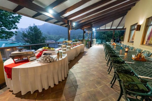 Gooderson Drakensberg Gardens & Golf & Spa Resort - 208573