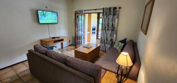 Gooderson Drakensberg Gardens & Golf & Spa Resort - 208592