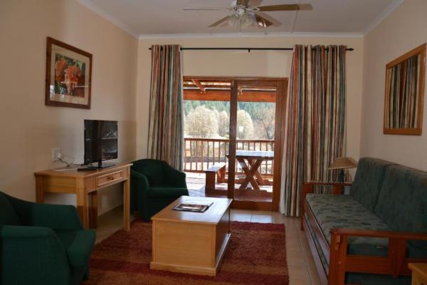 Gooderson Drakensberg Gardens & Golf & Spa Resort - 208596