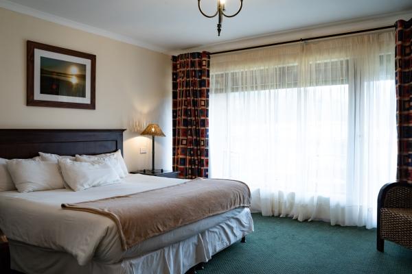 Gooderson Drakensberg Gardens & Golf & Spa Resort - 208621