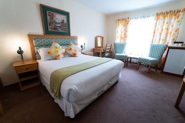 Gooderson Drakensberg Gardens & Golf & Spa Resort - 208624