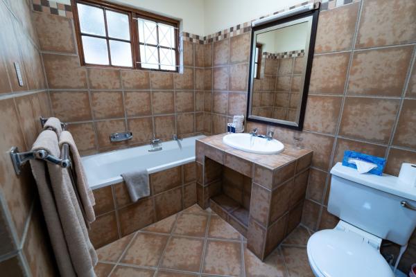 Gooderson Drakensberg Gardens & Golf & Spa Resort - 208630