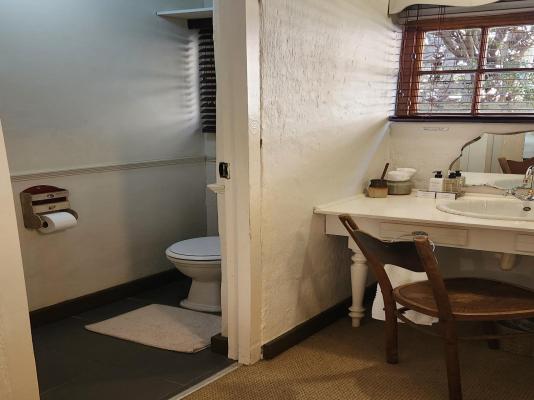 Room image 1
