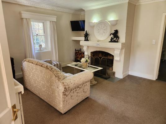 Room image 4