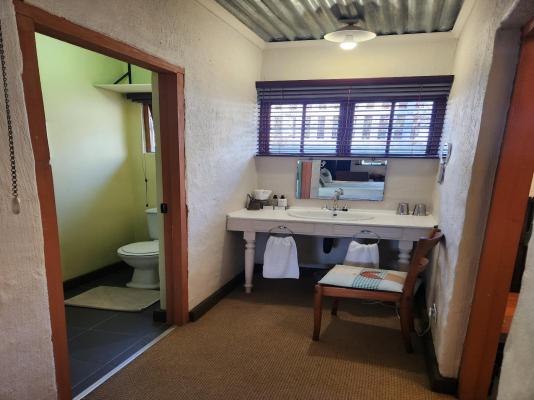 Room image 2