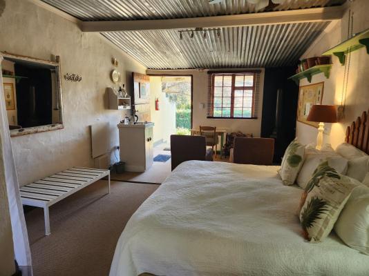 Room image 4