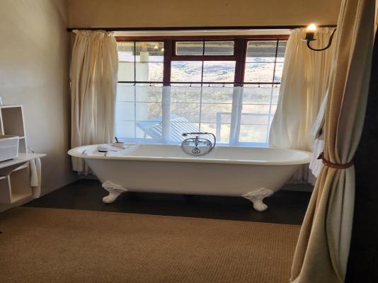 Room image 1