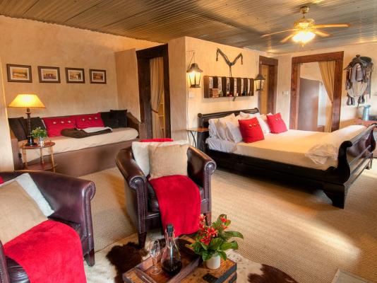 Room image 4