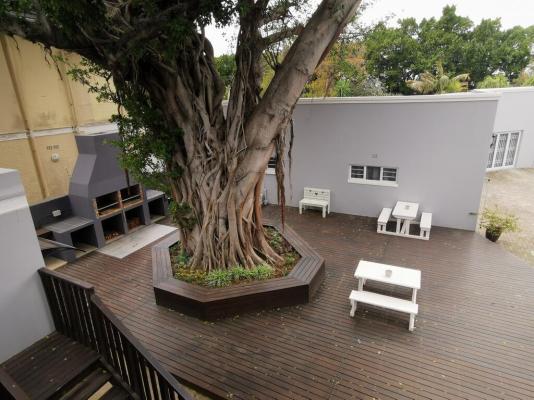Dawson Manor Guest House - 208966