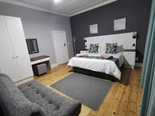 Dawson Manor Guest House - 208979