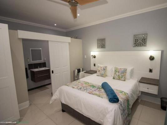 Dawson Manor Guest House - 208983