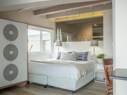 Room image 3